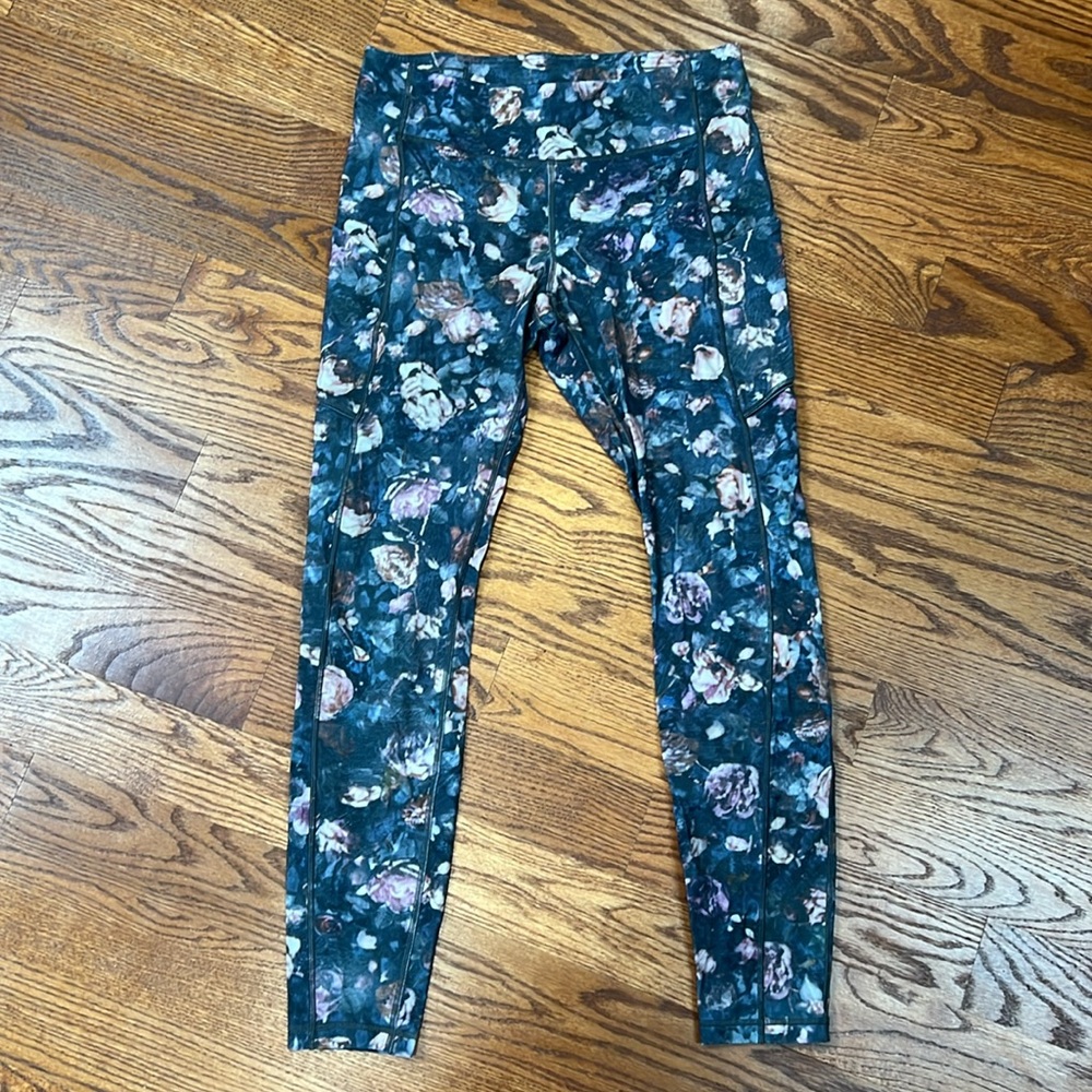 Lululemon Speed Up Tight 28” - SZ 8 - Frosted Rose Multi - EUC